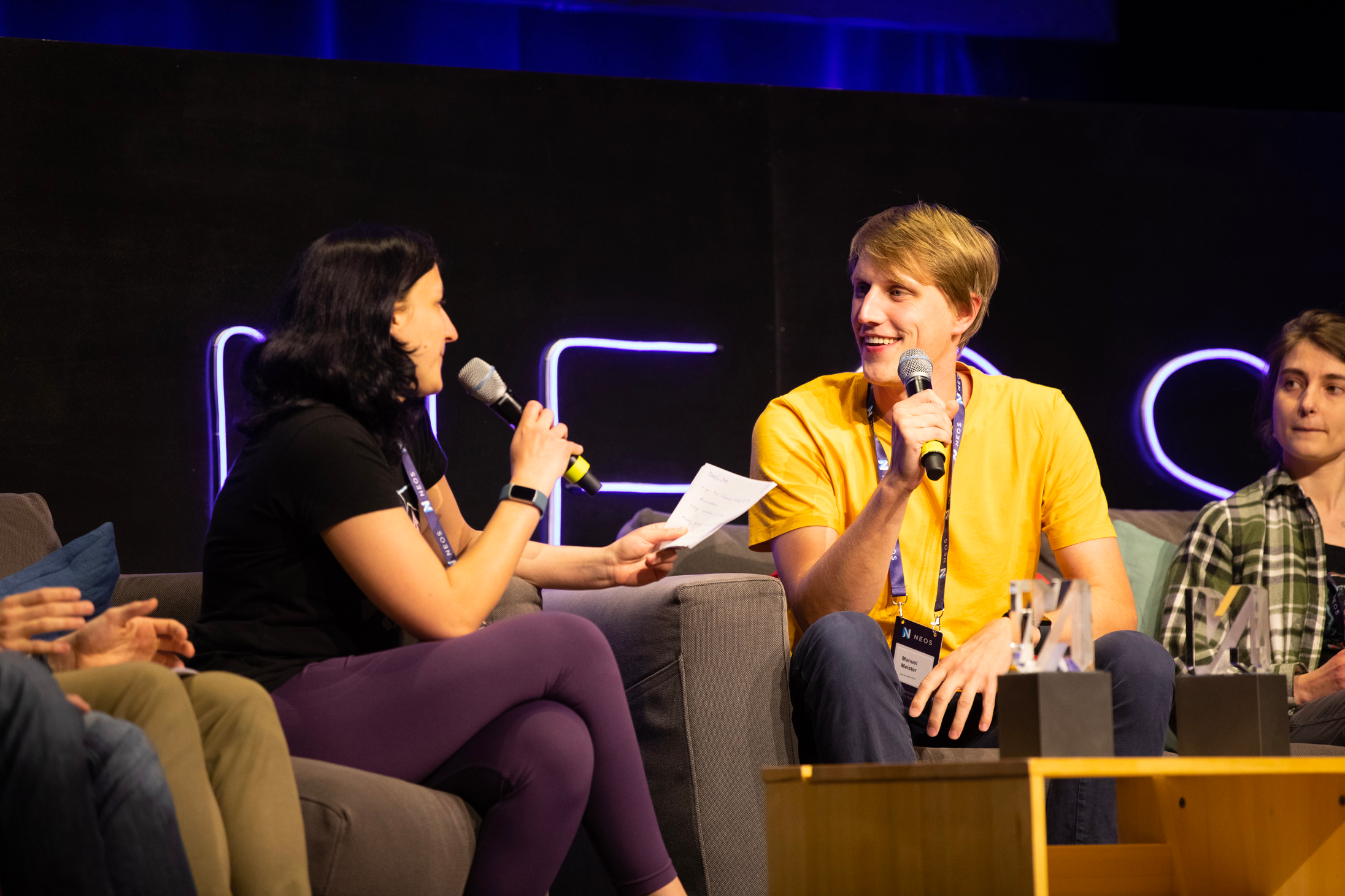 Ich auf der Bühne bei NeosCon 2023